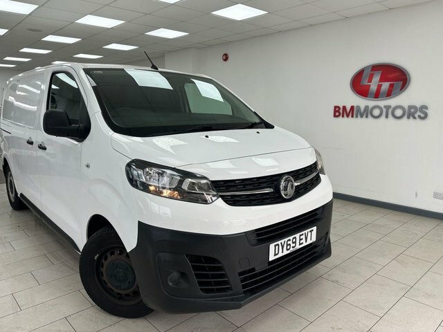 Vauxhall Vivaro 1.5 Turbo D 2700 Edition Panel Van Manu White