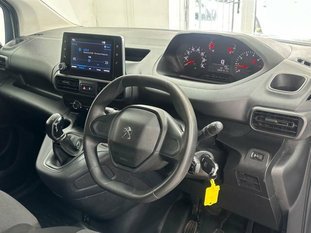 Peugeot Partner 1.5 Bluehdi 1000 Professional Standard Panel Van 5 MJ20EHB White #3