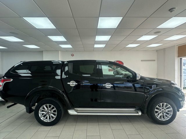 Mitsubishi L200 2.4 Di-d Dc Barbarian Pickup Double Cab WM67BNE Black #3