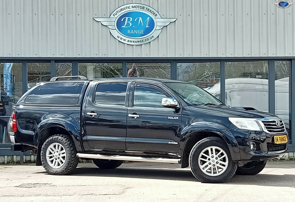 Toyota HILUX 3.0 D-4d Invincible 2013 Black