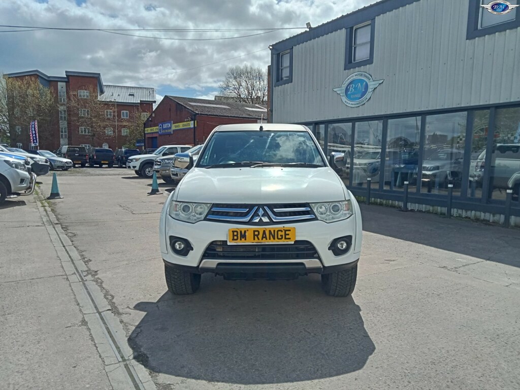 Mitsubishi L200 2.5 Di-d Barbarian Black 2014 SC63MUW White #3
