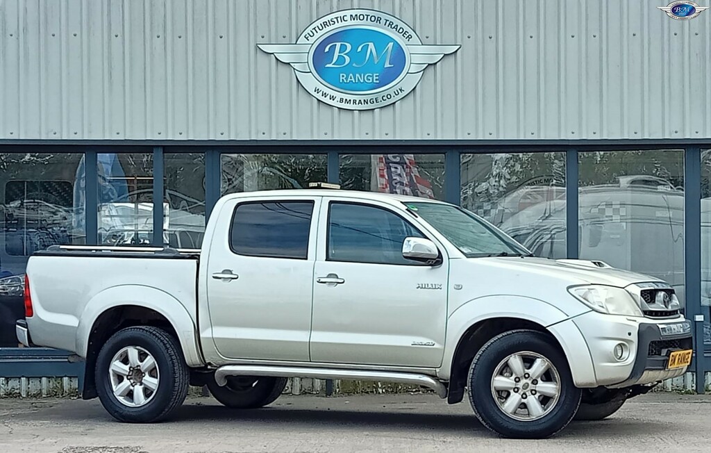 Toyota HILUX 3.0 D-4d Invincible 2010 Silver
