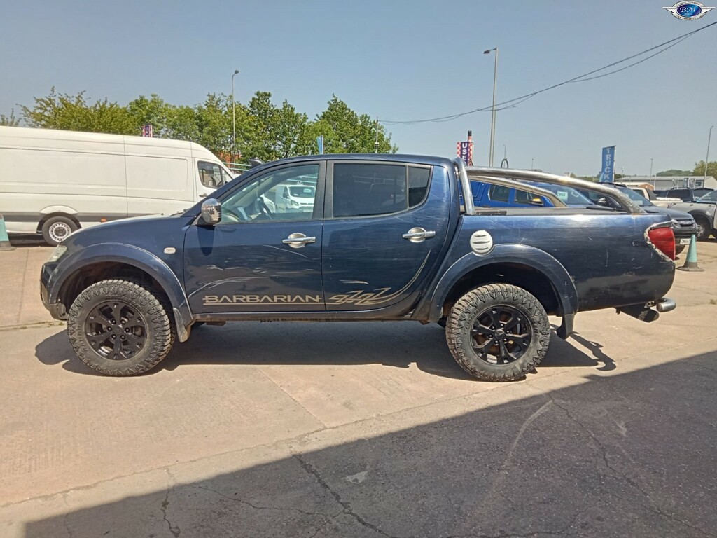 Mitsubishi L200 2.5 Di-d Barbarian 2010 VN10MXW Blue #4