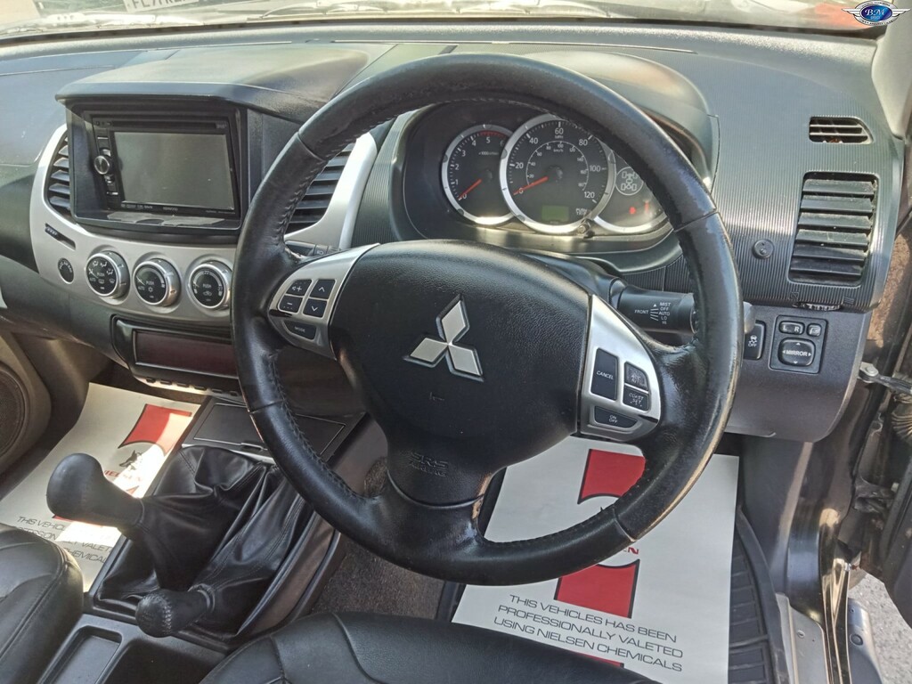 Mitsubishi L200 2.5 Di-d 4X4 4Life Lb Dcb 0D 134 Bhp White #11