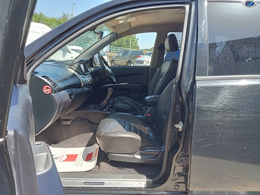 Mitsubishi L200 2.5 Di-d 4X4 4Life Lb Dcb 0D 134 Bhp White #18