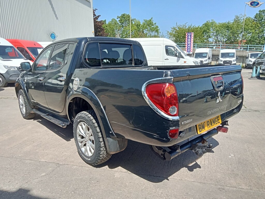 Mitsubishi L200 2.5 Di-d 4X4 4Life Lb Dcb 0D 134 Bhp White #5