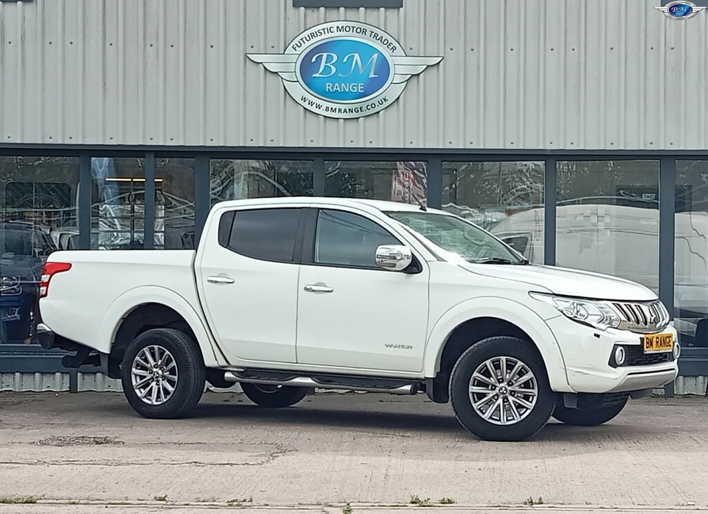 Mitsubishi L200 2.4 Di-d Dc Warrior 2016 White