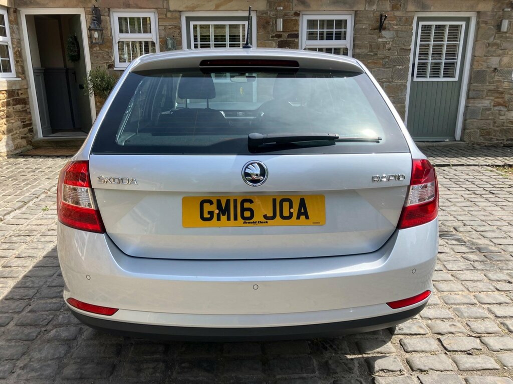 Skoda Rapid Spaceback 1.6 Tdi Se Tech Euro 6 Ss Silver #3