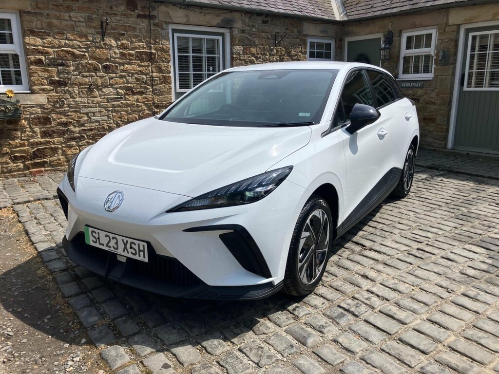 MG MG4 51Kwh Se White