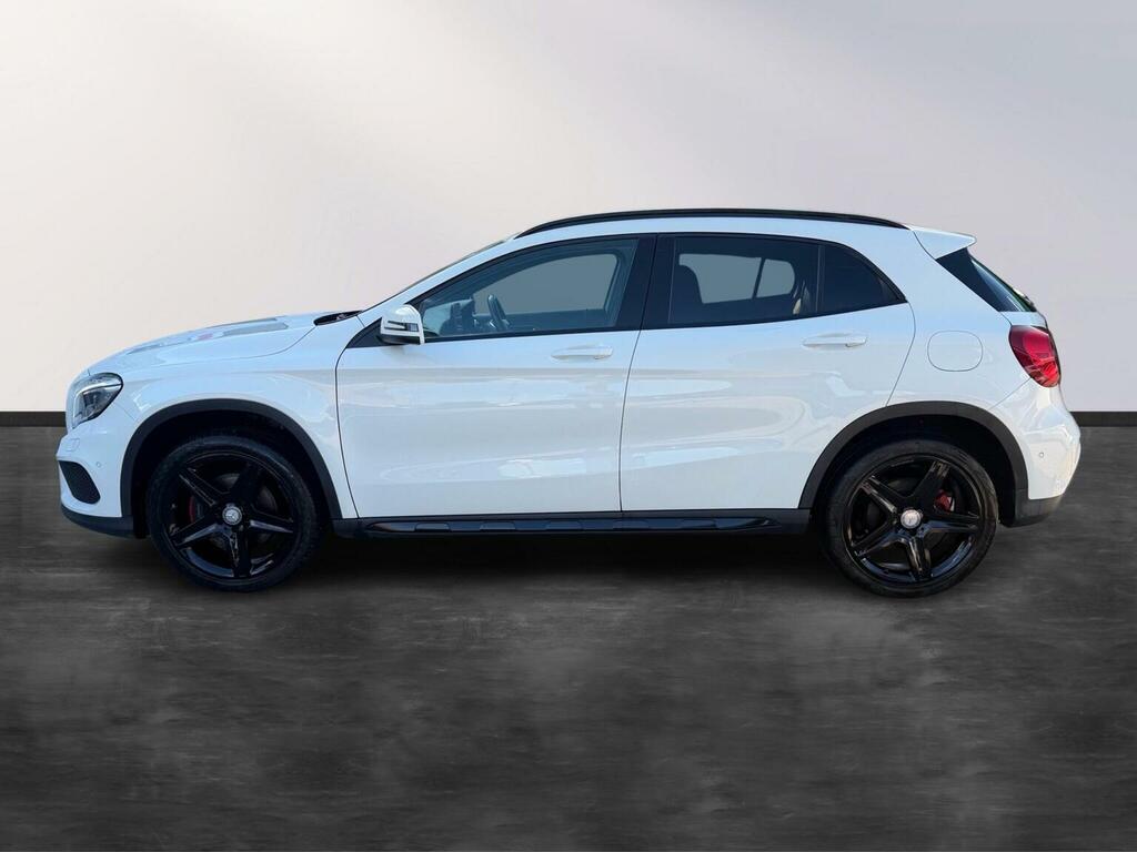 Mercedes-Benz GLA Class Suv 2.1 Gla220d Amg Line Premium 7G-dct 4Matic E SM66MXA White #4