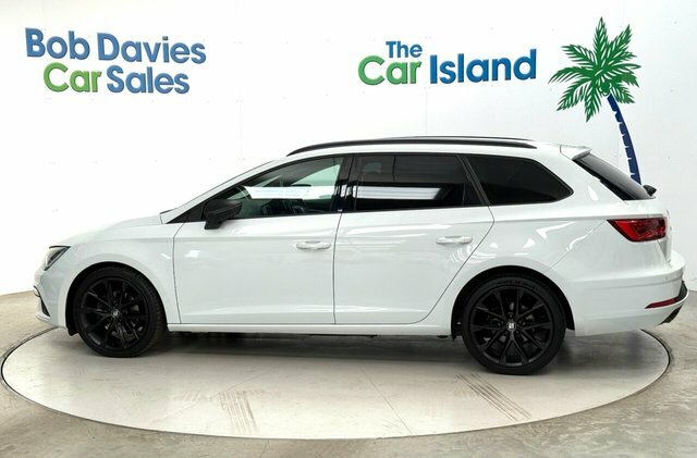 Seat Leon Tsi Evo Fr Black YE69NND White #4
