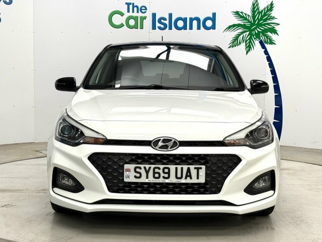 Hyundai I20 Play Hatchback SY69UAT White #2