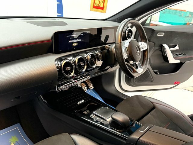 Mercedes-Benz A Class A180 Amg Line Executive VX70RYT White #4