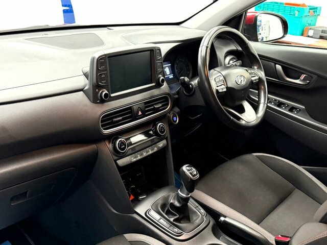 Hyundai Kona T-gdi Premium Suv SY68YHA Red #4