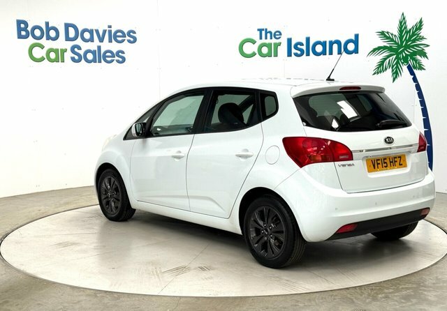 Kia Venga 3 Mpv VF15HFZ White #6