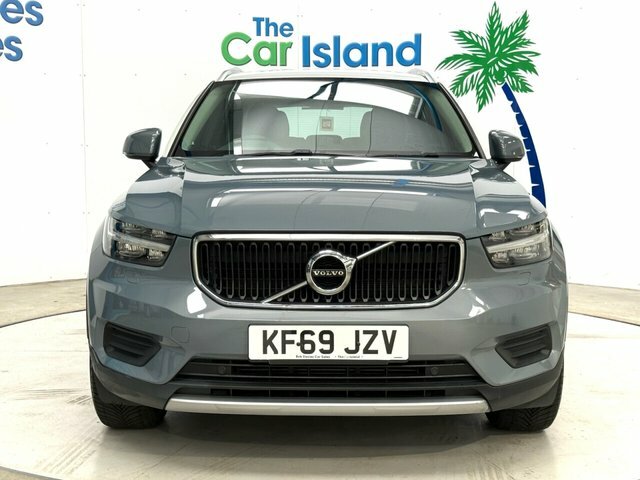 Volvo XC40 T3 Momentum Suv KF69JZV Grey #2