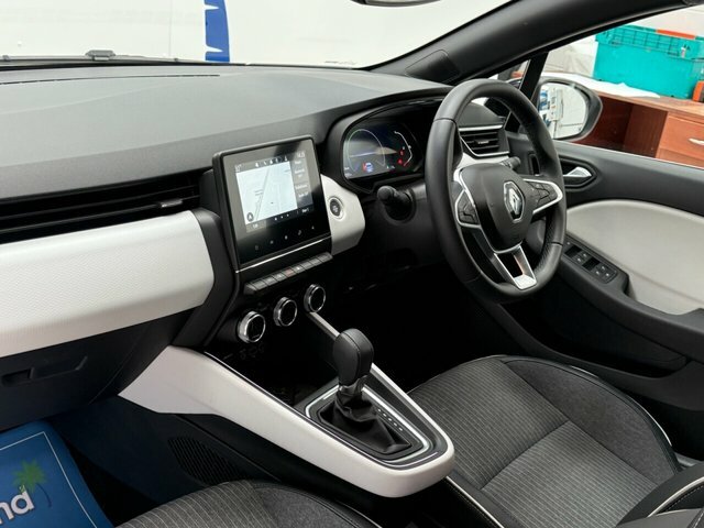 Renault Clio E-tech Techno Hatchback CL23OBU Silver #3