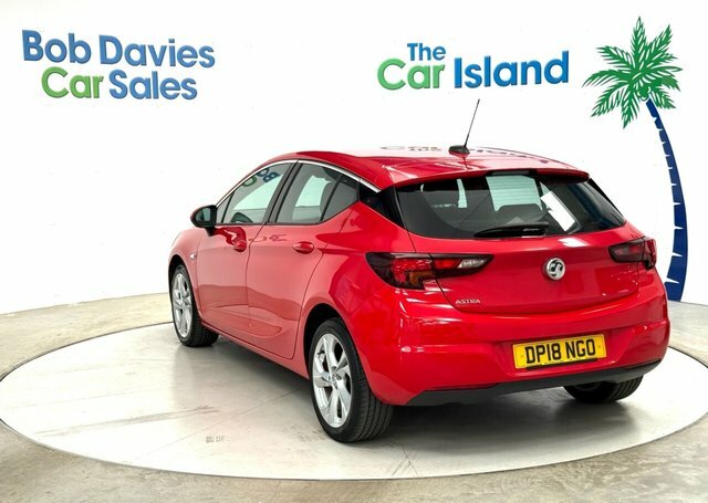 Vauxhall Astra Sri Hatchback DP18NGO Red #5