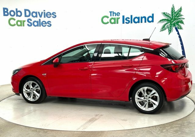 Vauxhall Astra Sri Hatchback DP18NGO Red #4