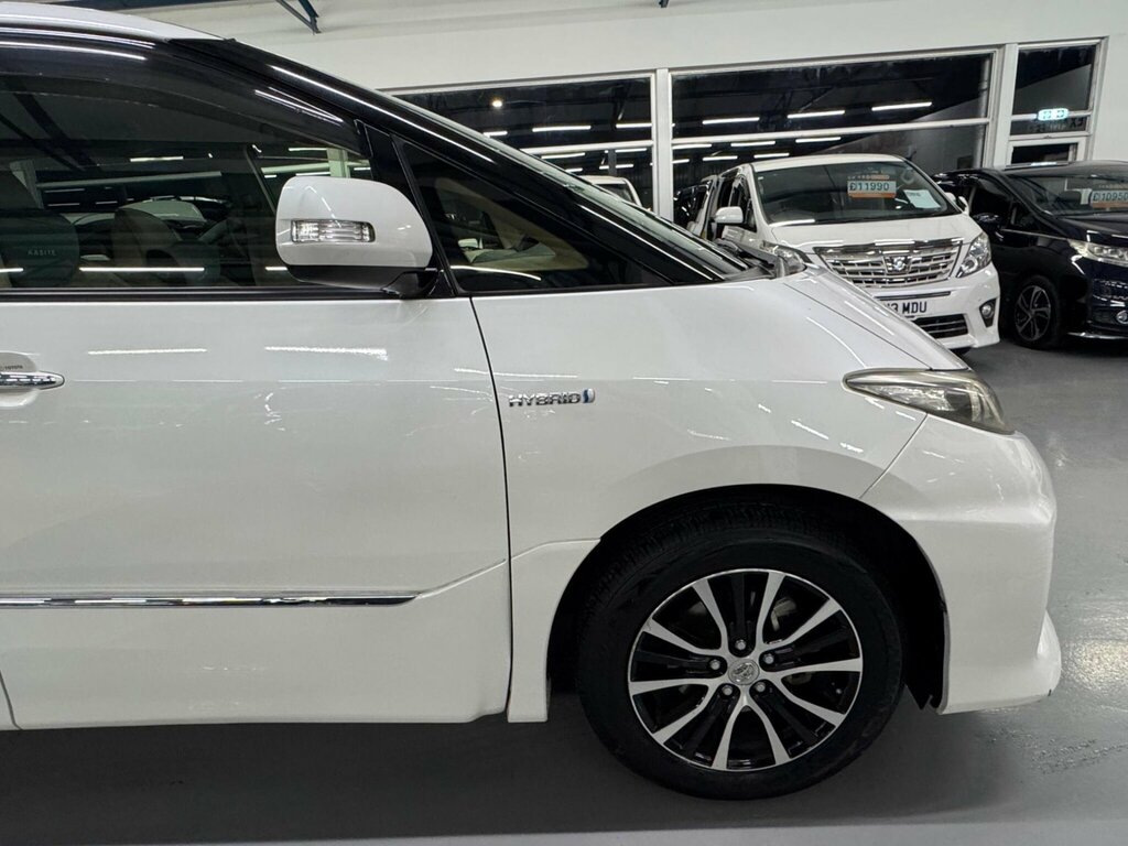 Toyota Estima E-four G Black #10