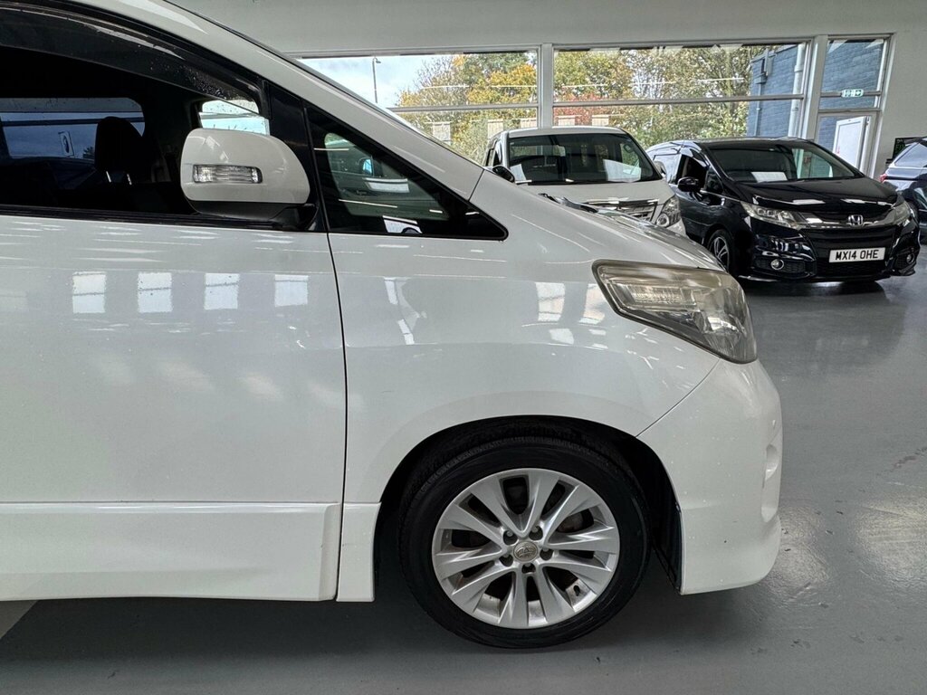 Toyota Alphard MV10AZJ #6