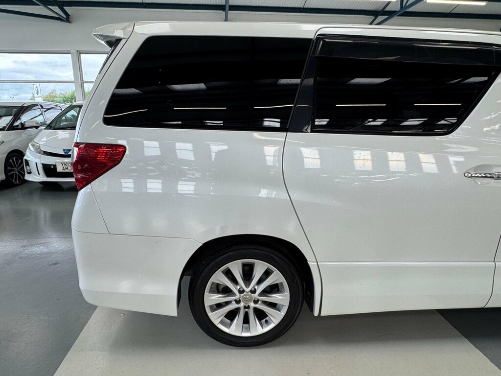 Toyota Alphard MV10AZJ #4