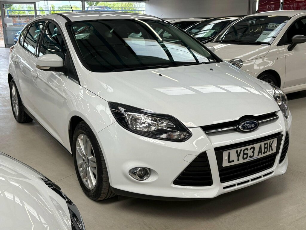 Ford Focus 1.6 Titanium Navigator Powershift Euro 5 White