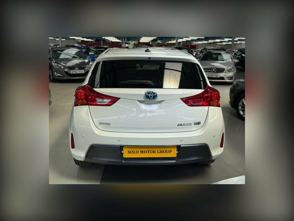 Toyota Auris 1.8 Vvt-h Excel Hatchback Hybrid Cvt Eu BU64VCJ White #6