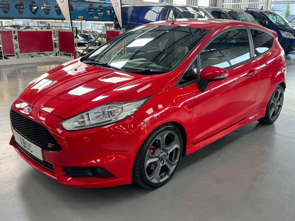Ford Fiesta 1.6T Ecoboost St-2 Euro 5 YT15OZF Red #5