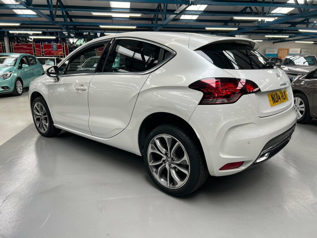 Citroen DS4 1.6 E-hdi Airdream Dstyle Euro 5 Ss White #3