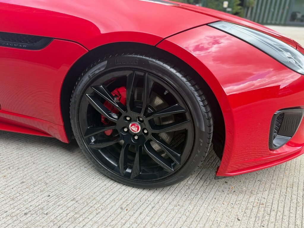 Jaguar F-Type 2L Chequered Flag SL20ESN Red #6