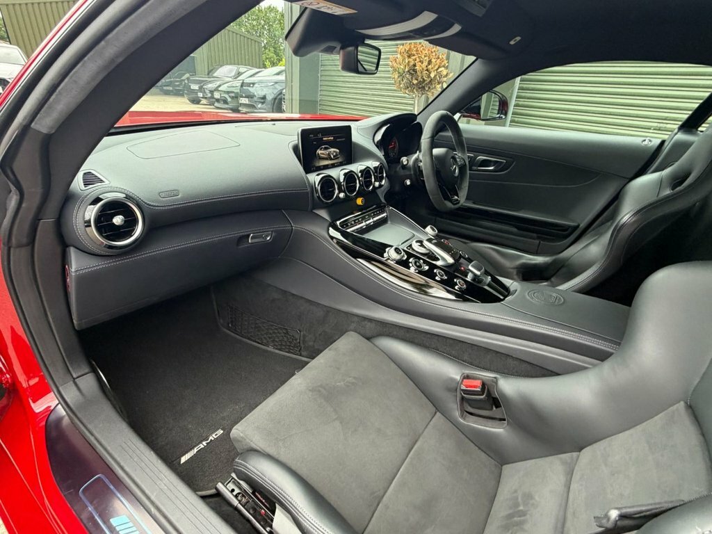 Mercedes-Benz AMG GT Estate Black #31