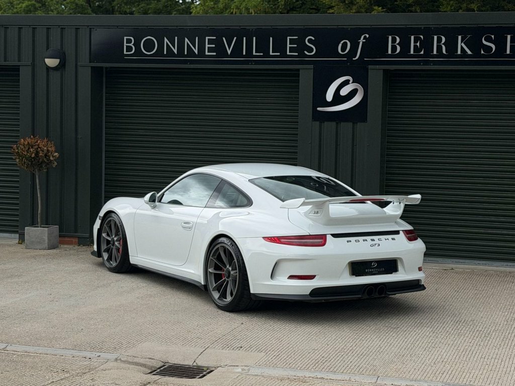 Porsche 911 3.8L 991 Gt3 White #2