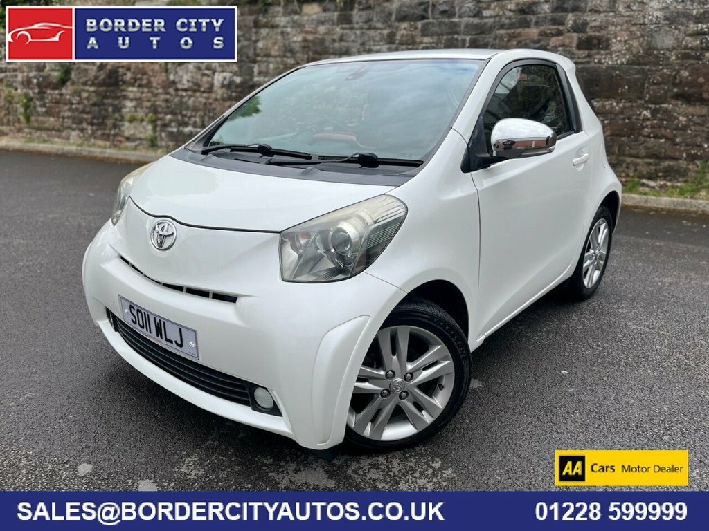 Toyota IQ 1.3L 3 White