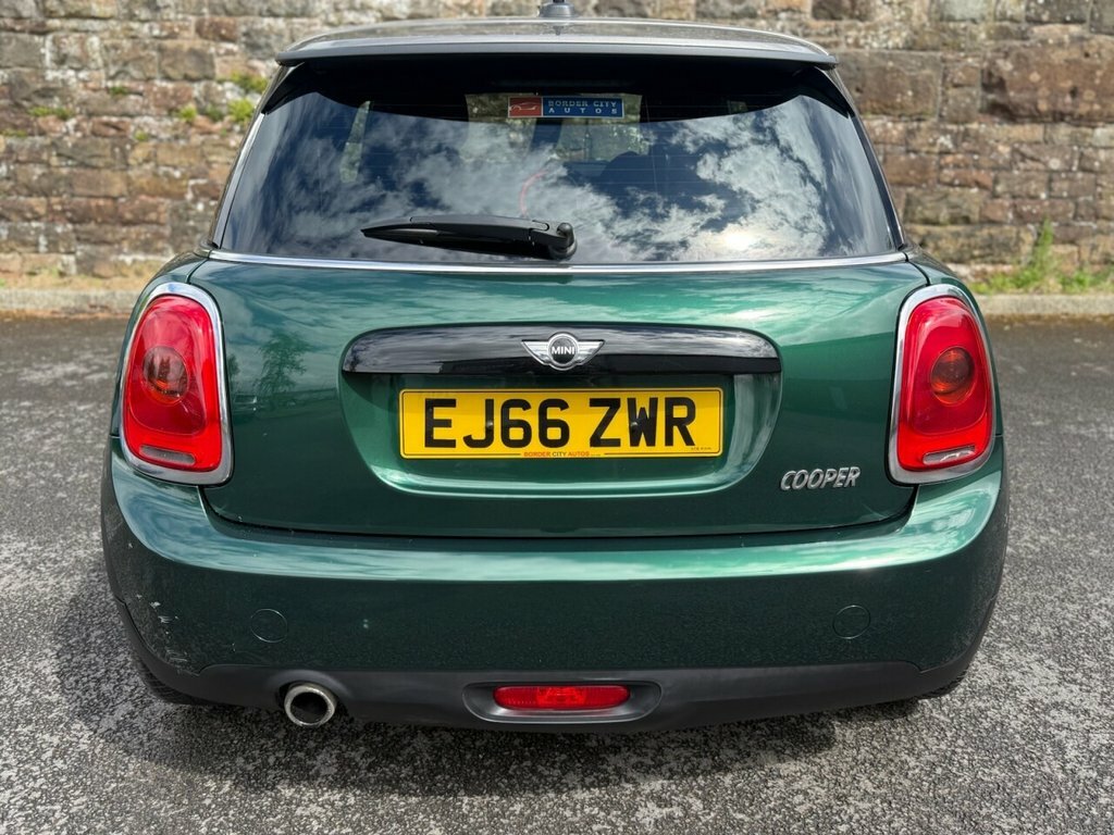 Mini Hatch 1.5L Cooper Seven EJ66ZWR Green #6