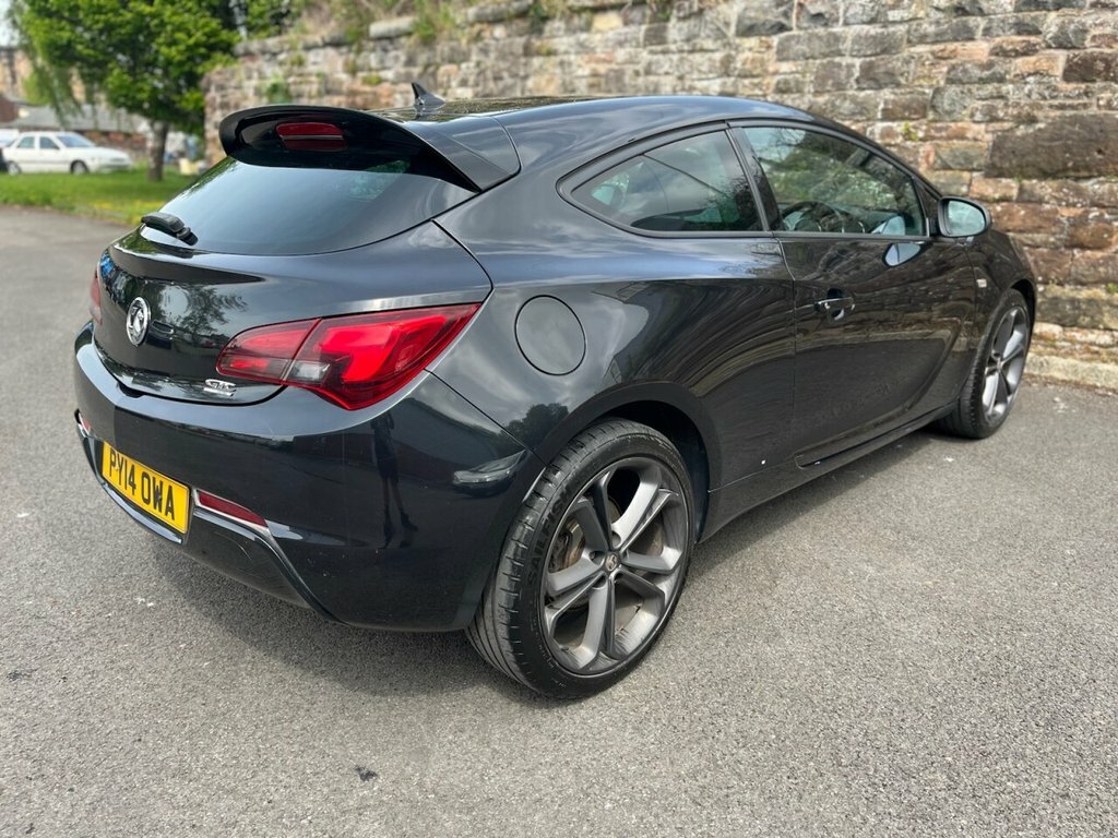 Vauxhall Astra GTC 1.7L Limited Edition Black #6