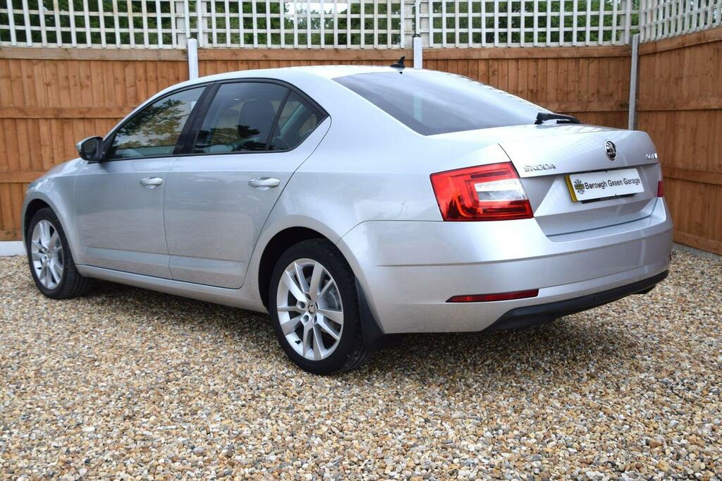 Skoda Octavia Hatchback 2.0 Tdi Se L Euro 6 Ss 201767 Silver #6