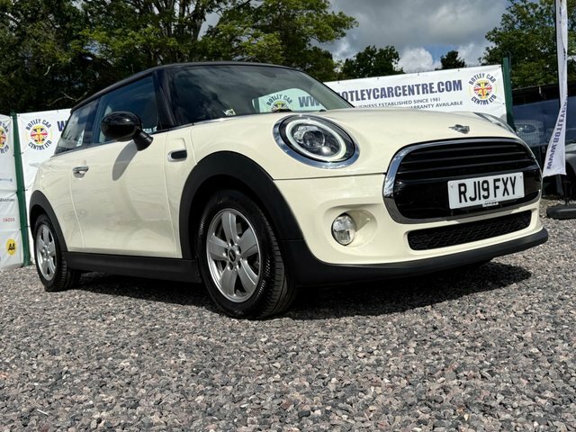 Mini Hatch 1.5 Cooper Hatchback Euro 6 S S RJ19FXY White #2