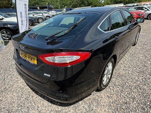 Ford Mondeo 1.5 Tdci Econetic Titanium Hatchback Ma MC66KMY Black #4