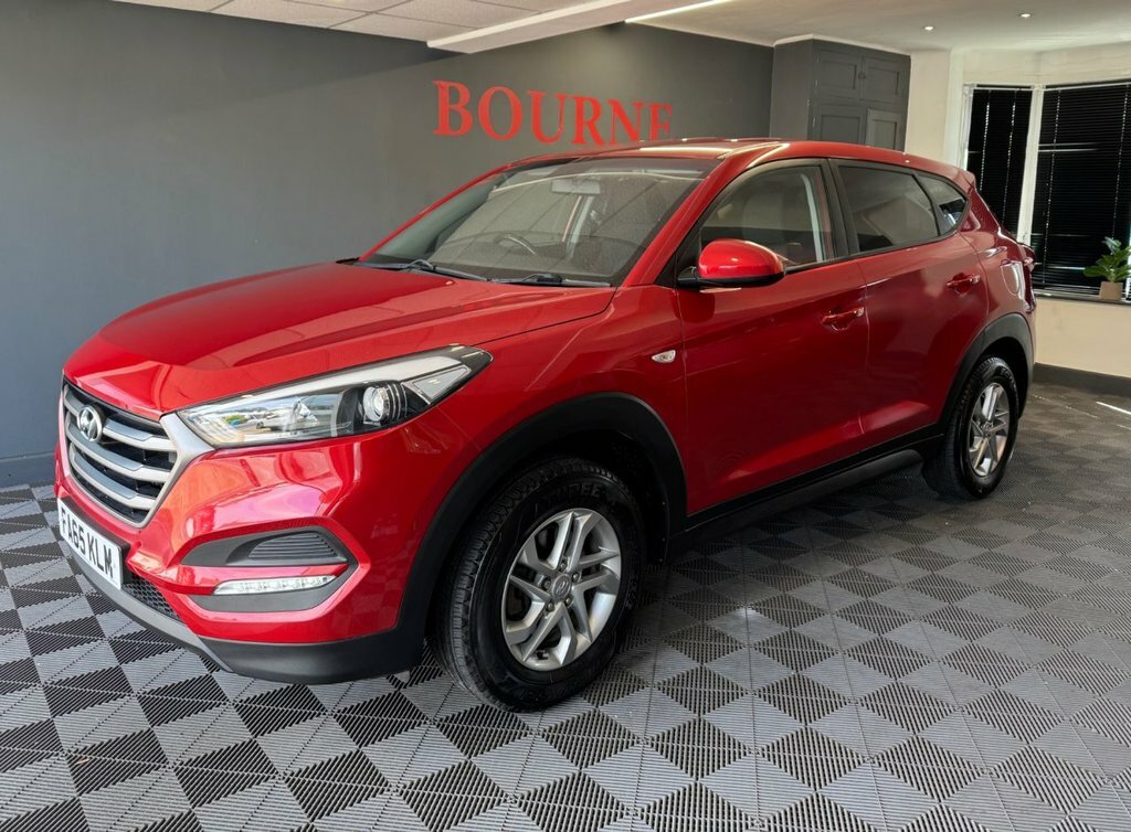 Hyundai Tucson 1.6L S FA65KLM Red #2
