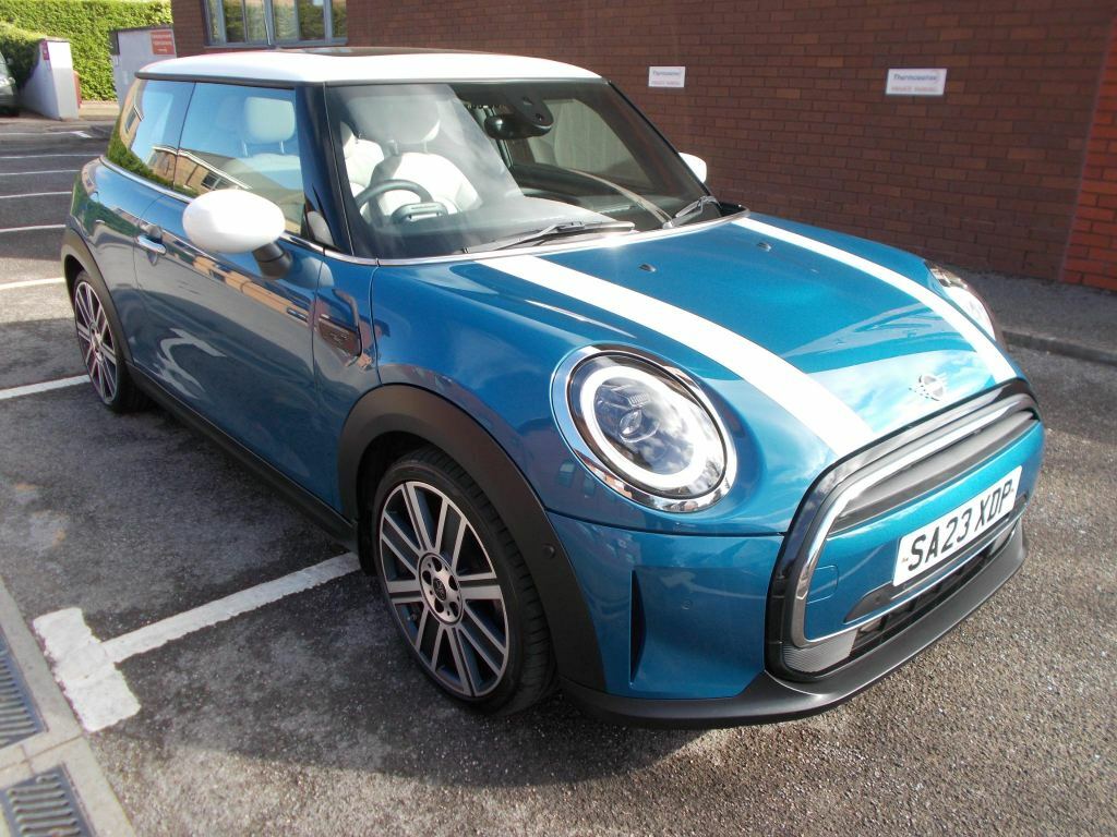 Mini Hatch Mini Hatch 3-Door Hatch Cooper Exclusive Premium SA23XDP Blue #2