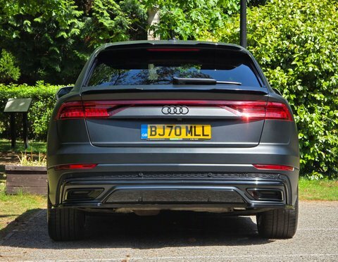 Audi Q8  Grey #18