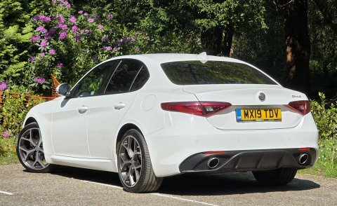 Alfa Romeo Giulia 2019 19 2.0 MX19TDV White #5