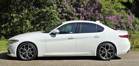 Alfa Romeo Giulia 2019 19 2.0 MX19TDV White #4