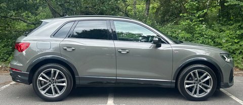 Audi Q3 2021 21 1.5 YY21LYT Grey #2