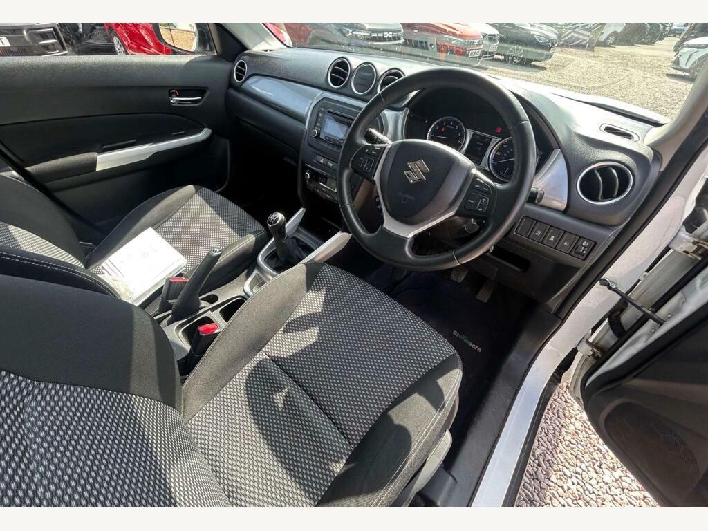 Suzuki Vitara 1.6 Sz4 Euro 6 S S White #4