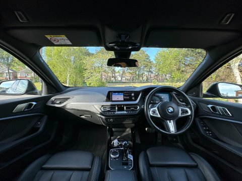 BMW 1 Series 2020 70 2.0 YG70HGM  #4