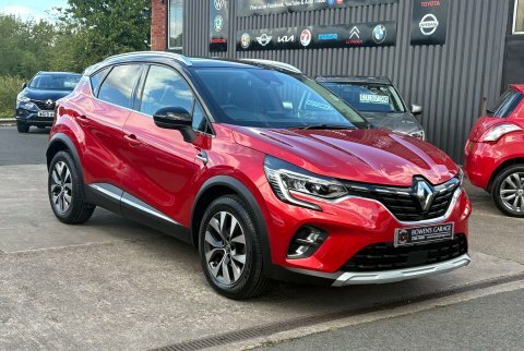 Renault Captur 1.3 Captur S GY70JYR Red #3