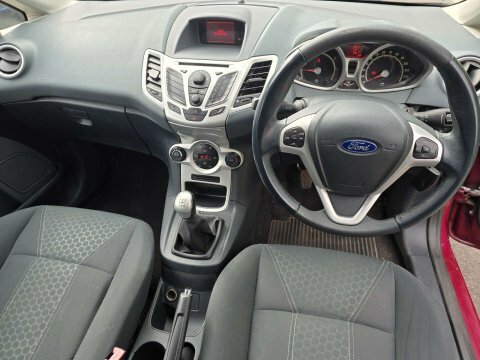 Ford Fiesta 1.4 Fiesta Titanium Red #6