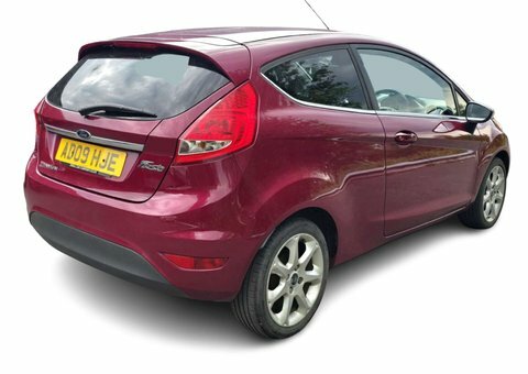 Ford Fiesta 1.4 Fiesta Titanium Red #4